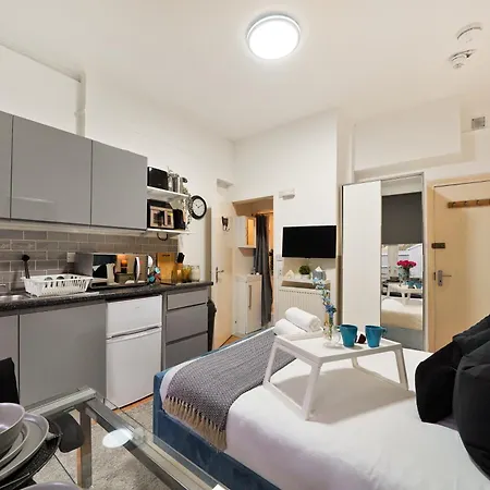 Tranquil Retreat In Apartment