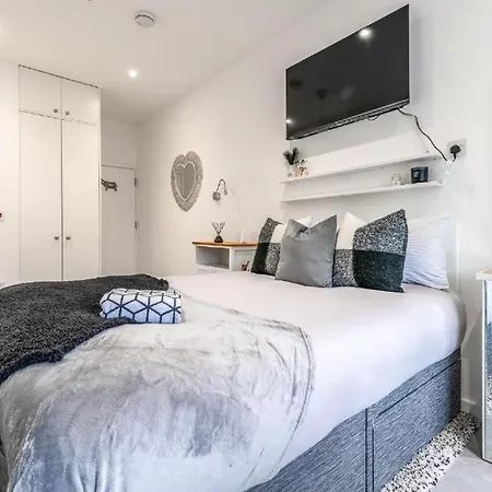 Tranquil Retreat In Apartment