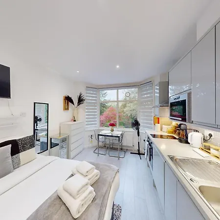 Apartment Tranquil Retreat In *