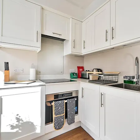 Spacious Bright 2-3 Bed Flat In Fulham By The Thames Apartment *