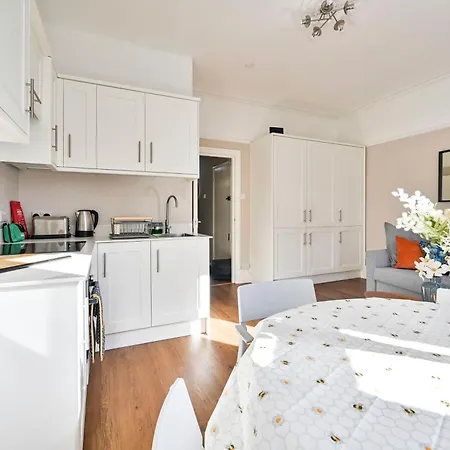 Spacious Bright 2-3 Bed Flat In Fulham By The Thames Apartment *