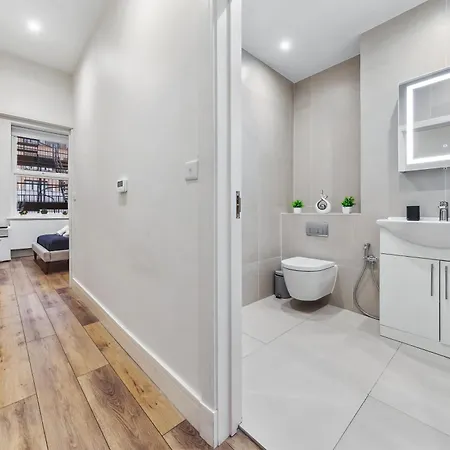 Cozy Flat In South Kensington דירה