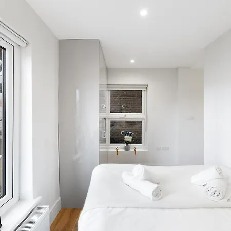 Cozy Flat In South Kensington * לונדון
