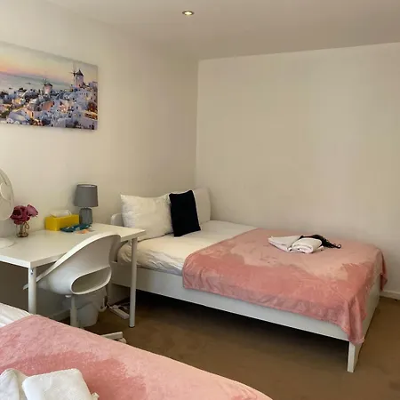 ホームステイ Comfy Bedrooms Near Euston Station - 1 Exmouth *