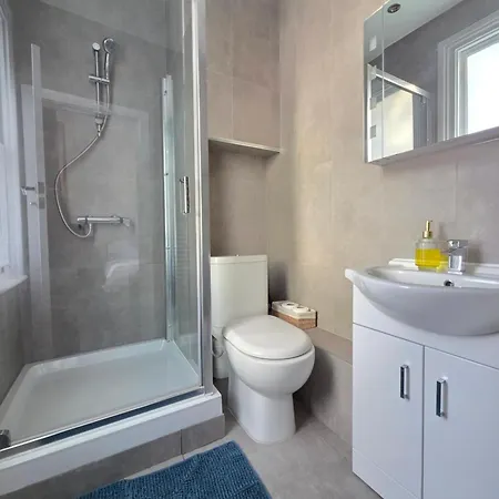 Hub 2 Bedroom In Paddington Apartment *