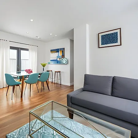Liverpool St Modern 2 Bed Apartment