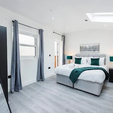 2 Bedroom Ground Floor In East Dulwich , Leisure , Ideal For Long Weekly & Monthly Offers Apartment