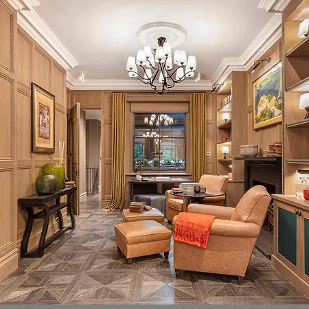 37 Cadogan Place Exquisite Maisonette *