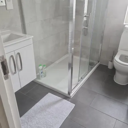 Sleek Sleeps 6 Sunset Views Family Friendly * Wallington