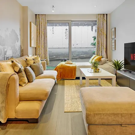 Trendy 3-bed, 2-bath - O2 Escape - Your Ideal Apartment