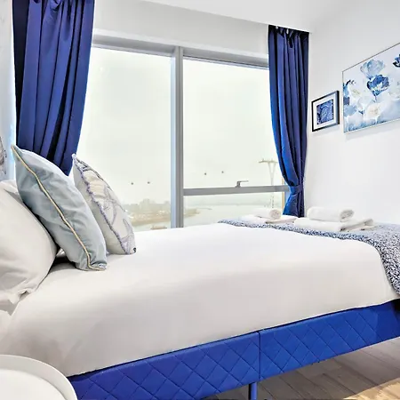Trendy 3-bed, 2-bath - O2 Escape - Your Ideal * London