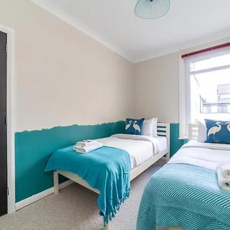 Peaceful 5br House With Garden & Terrace, Se London