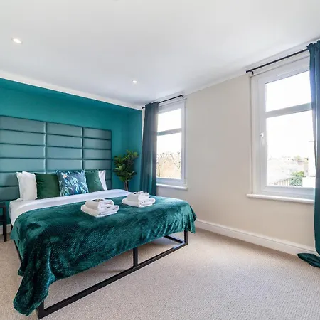 Apartment Peaceful 5br House With Garden & Terrace, Se