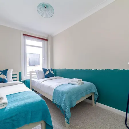 Peaceful 5br House With Garden & Terrace, Se *