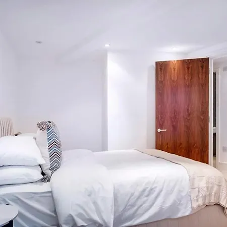 The Urban Minimalist- Notting Hill 2 Bed Lejlighed London