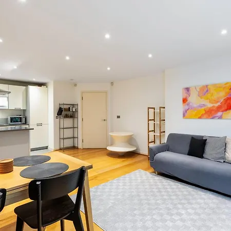 2-bed 2-bath In Old Street * ロンドン