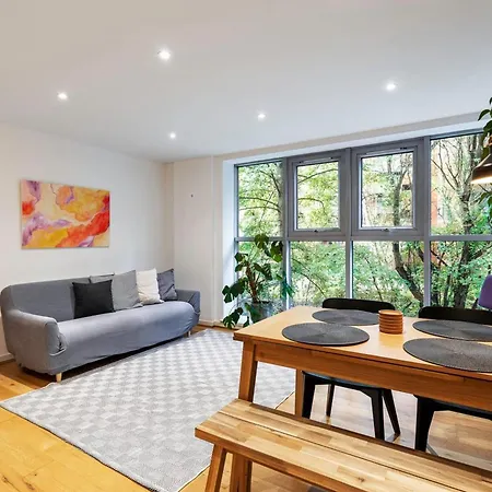 アパート 2-bed 2-bath In Old Street *