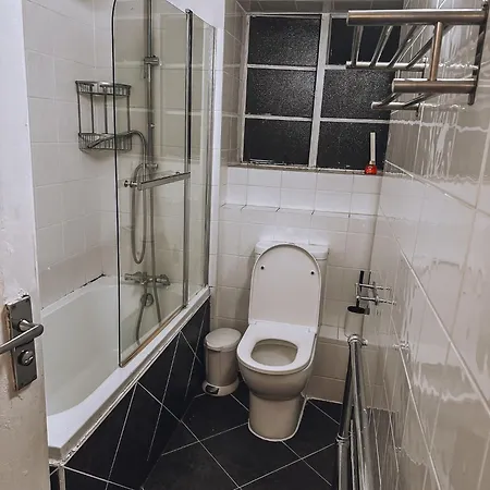 Apartmán Cosy 2 Bedroom In Swiss Cottage.