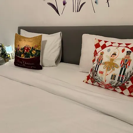 Apartamento 2 Bed 2 Bath - Free Parking - 3min Walk To The Train Station - 19min To Liverpool Street 5min To Victoria Line 1gb Broadband Super Fast Internet Ground Floor 100s Of Shops Restaurants Bakeries 24-hour Asda Superst