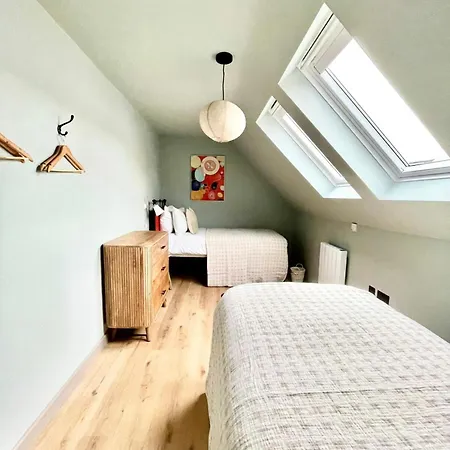 Stadium Area Maisonette, By Edens Apartment Wembley
