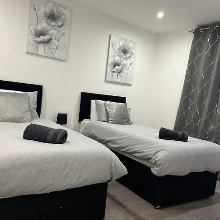 Apartment Sleek Sleeps 6 Sunset Views Family Friendly *