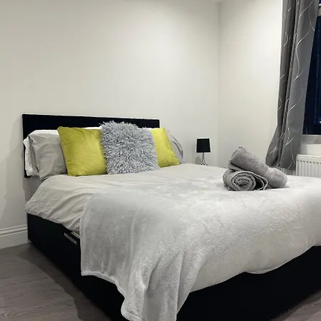 Sleek Sleeps 6 Sunset Views Family Friendly *