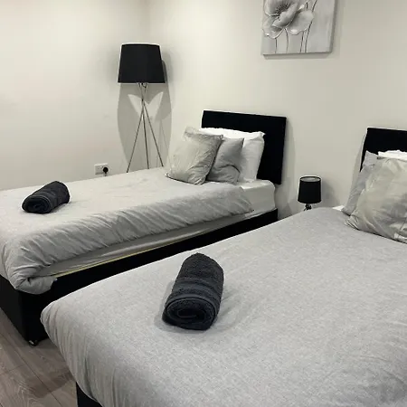 Sleek Sleeps 6 Sunset Views Family Friendly