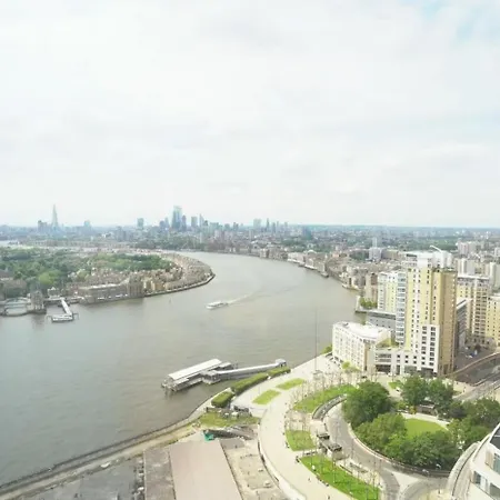 Canary Wharf - Newfoundland Luxury Apartment *