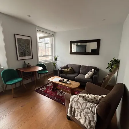 Fitzrovia Flat * London