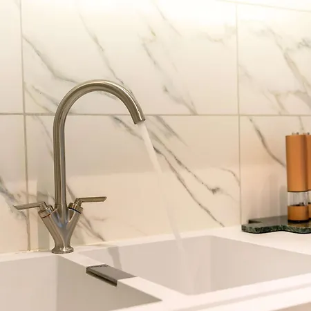 Madestays Premium South Kensington Serviced Apartment