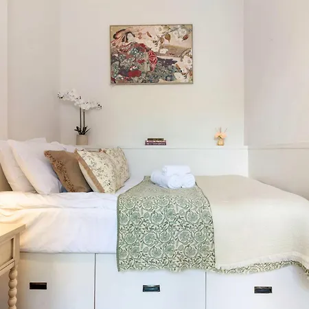 Madestays Premium South Kensington Serviced Apartment