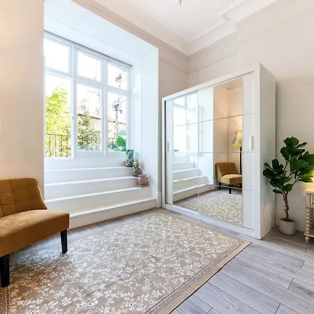 Madestays Premium South Kensington Serviced Apartment *