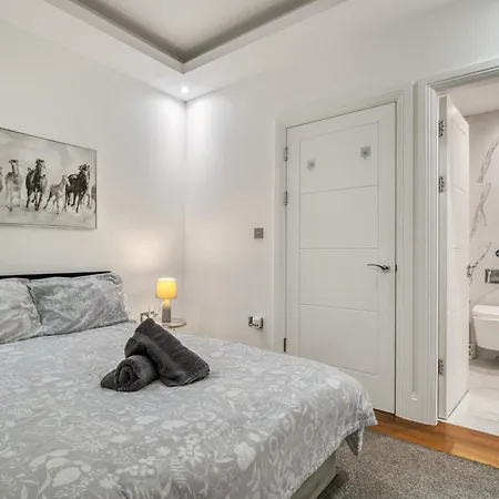 Apartamento Unique Stylish Duplex 2br 2ba Balcony *