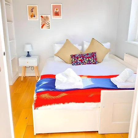 Sunny Side Wembley Apartamento *