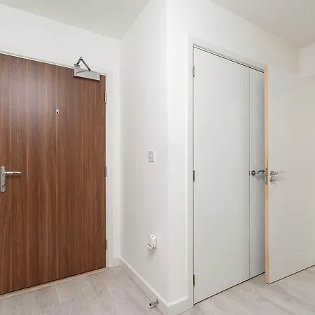 דירה Stunning And Modern Flat With Terrace