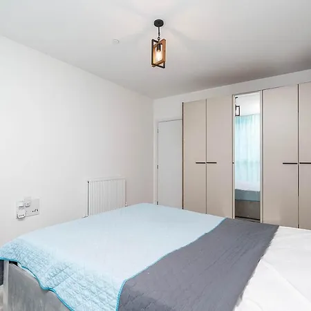 Stunning And Modern Flat With Terrace * The Hyde