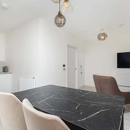 דירה Stunning And Modern Flat With Terrace The Hyde