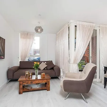 Stunning And Modern Flat With Terrace * The Hyde