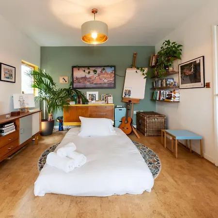 Pass The Keys Stylish Cosy - A Design Lover's Dream London