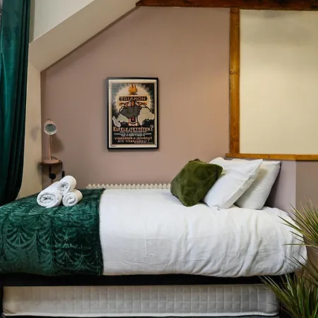 1br Sleeps 4, Georgian Townhouse, Near Liverpool Street, Super London, Beautifully Designed アパート ロンドン