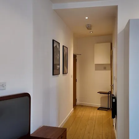 Apartment Stunning Piccadilly 1 Bedroom Flat In Vr9