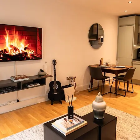 Madestays Premium Tower Hill Serviced London