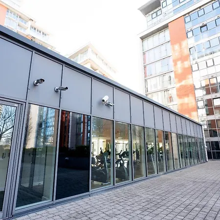 Apartment 32 Ross Apartment, Canary Wharf Area London