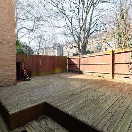 Apartment Stunningly Spacious 4bd Clapham North