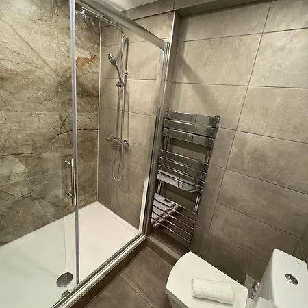 Estatesmen Selfridges Oxford Street Apartment *