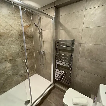 Estatesmen Selfridges Oxford Street Apartment