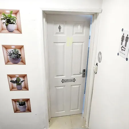 Spanking New Double 20 Minutes To Homestay London