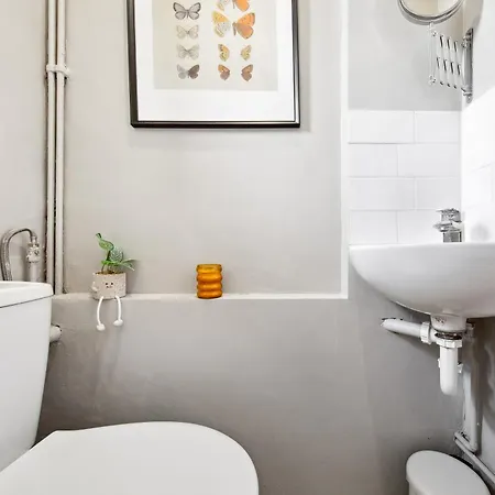 White Retreat - 2 Bedroom Flat Next To Loftus Road *