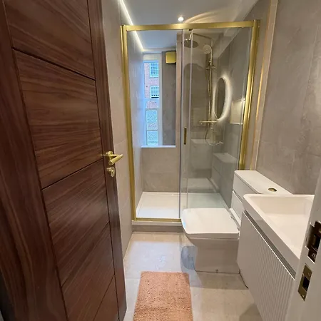 Hyde Park Apartment London