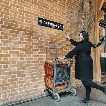 Platform 9 3/4 By Condokeeper *